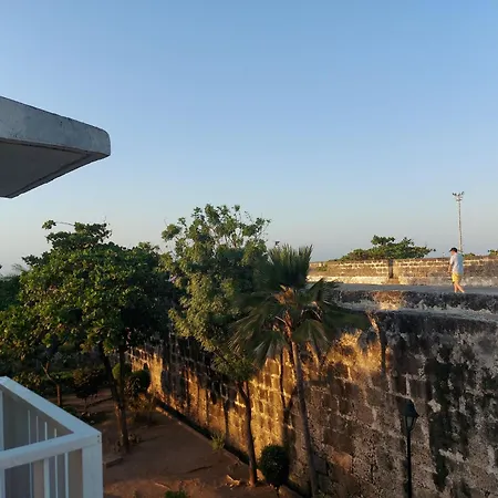 Apartamento En La Ciudad Amurallada Cerca De Todo *