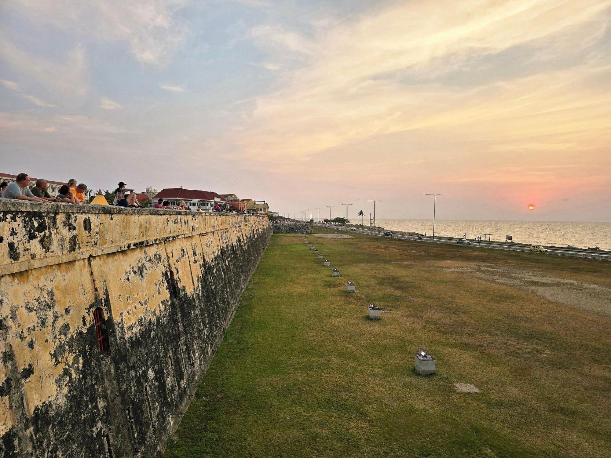 En La Ciudad Amurallada Cerca De Todo Apartamento