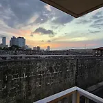 Apartamento En La Ciudad Amurallada Cerca De Todo